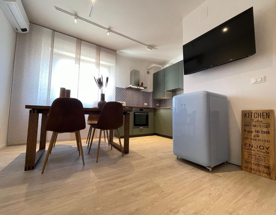 A Casa Di Ada 127 Apartment เปสการา ภายนอก รูปภาพ